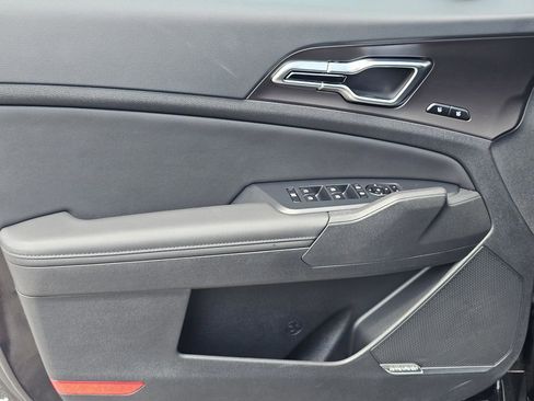 New 2026 Kia Sportage SX image 34