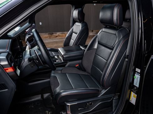 Used 2025 Ford F150 Raptor image 29