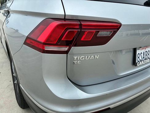 Used 2020 Volkswagen Tiguan SE w/ Panoramic Sunroof Package FWD image 20
