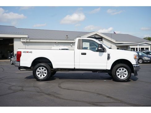Used 2022 Ford F250 XLT image 2