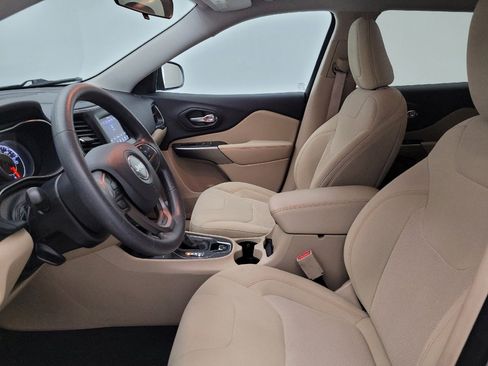 Used 2020 Jeep Cherokee Latitude AWD/4WD image 17