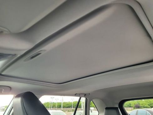 Used 2022 Toyota RAV4 XLE Premium FWD image 13