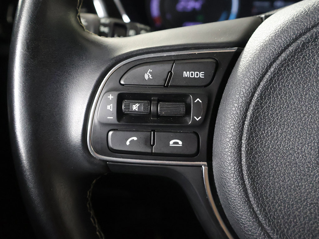Used 2022 Kia Niro EX FWD image 40
