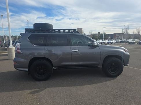 Used 2021 Lexus GX 460 Luxury w/ Off Road Package image 2