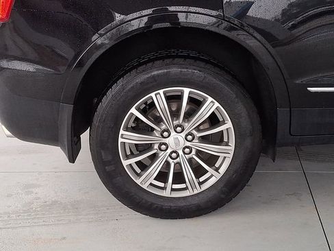 Used 2017 Cadillac XT5 Luxury image 26