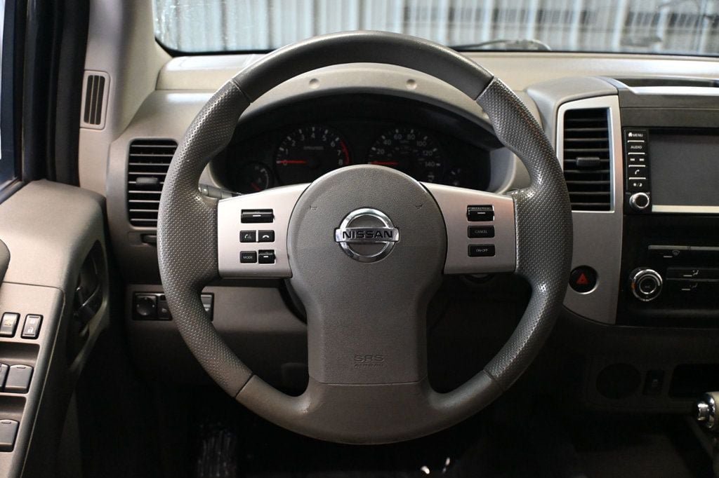 Used 2019 Nissan Frontier SV RWD image 12