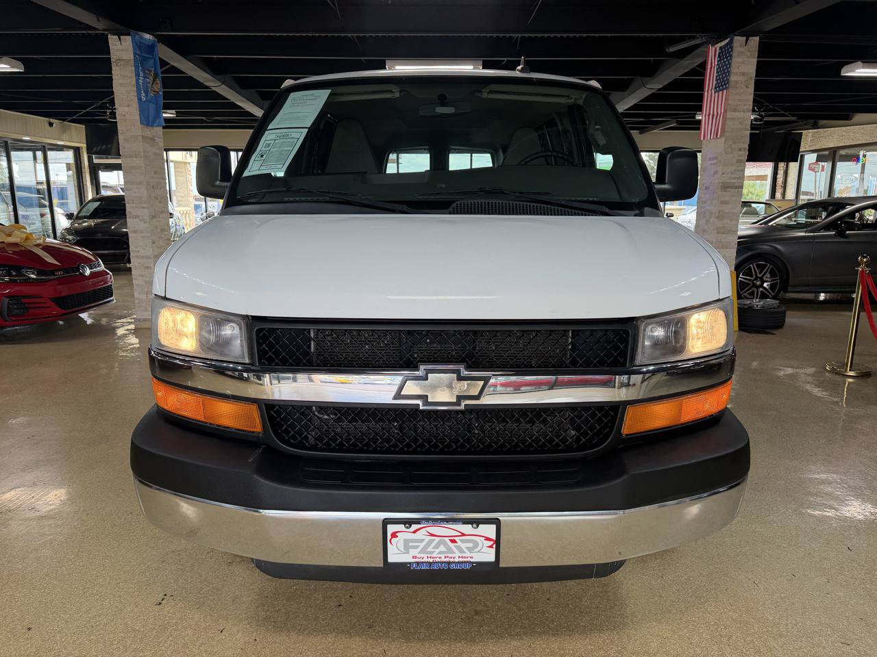 Used 2016 Chevrolet Express 3500 LT w/ LT Preferred Equipment Group RWD image 2