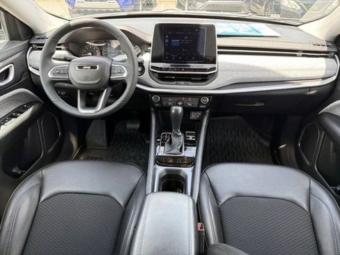 Used 2022 Jeep Compass Latitude FWD image 21