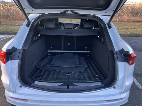 Used 2023 Maserati Grecale Modena image 31