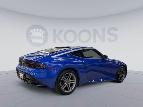 Used 2025 Nissan Z Sport w/ Floor Mat Package image 4