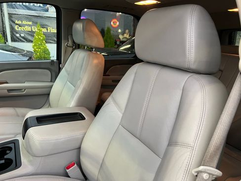 Used 2007 Chevrolet Tahoe LTZ w/ LTZ Preferred Equipment Group image 25
