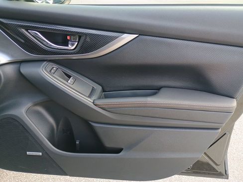 Used 2019 Subaru Crosstrek 2.0i Limited w/ Moonroof Package w/Navigation AWD/4WD image 22