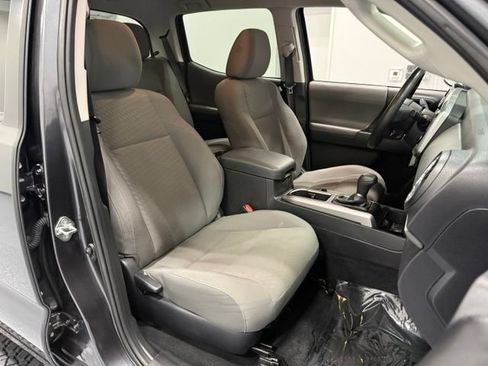 Used 2021 Toyota Tacoma SR5 RWD image 34
