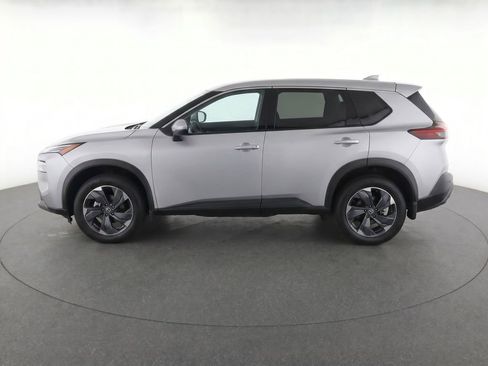Used 2025 Nissan Rogue SV FWD image 6