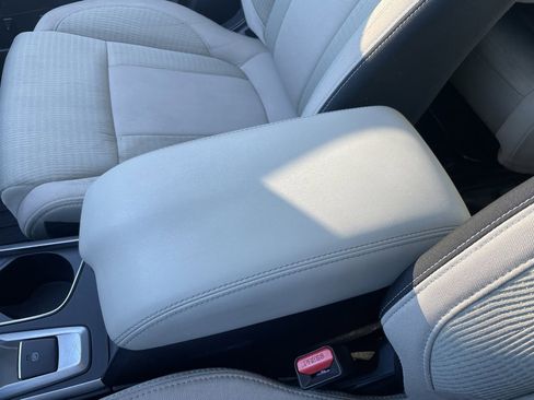 Used 2020 Subaru Ascent Premium w/ Convenience Package image 49