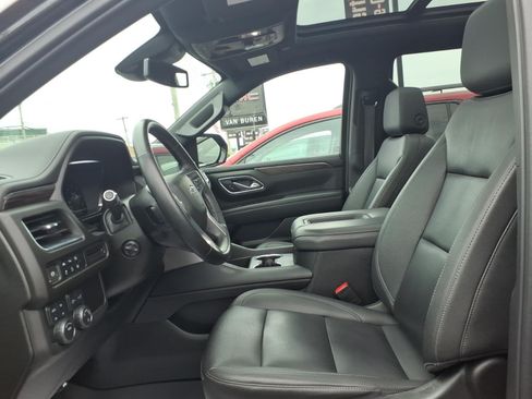 Used 2024 Chevrolet Tahoe Z71 w/ Luxury Package AWD/4WD image 20
