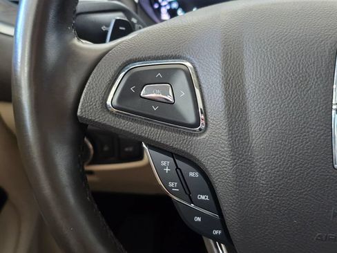 Used 2019 Lincoln MKC Reserve w/ MKC Climate Package FWD image 18