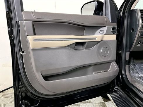 Used 2019 Ford Expedition XLT w/ Equipment Group 202A image 22