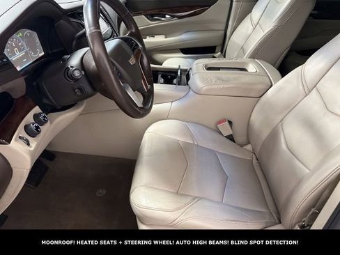 Used 2015 Cadillac Escalade Luxury AWD/4WD image 16