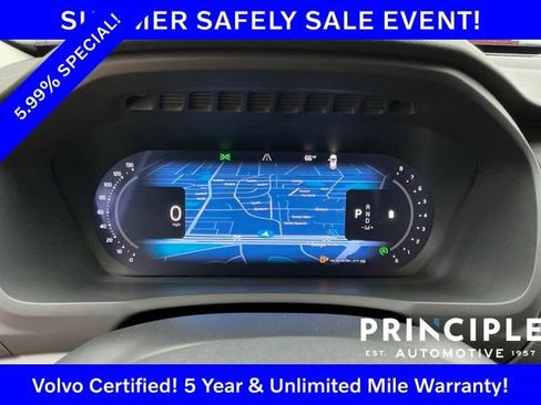 Certified 2025 Volvo XC90 B5 Core AWD/4WD image 17