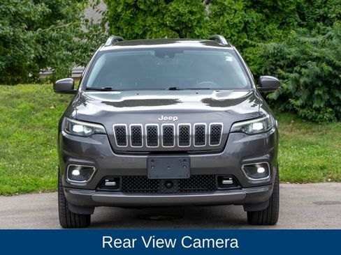 Used 2019 Jeep Cherokee Overland w/ Technology Group AWD/4WD image 2