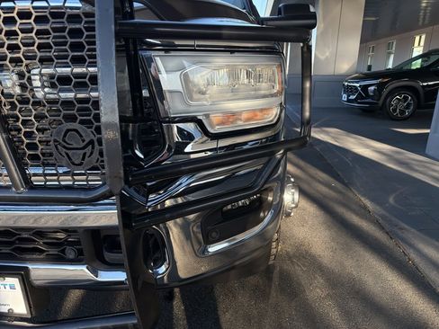 Used 2021 RAM 3500 Big Horn w/ Level 2 Equipment Group image 4