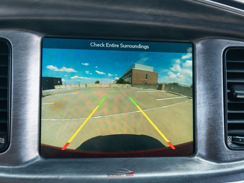 Used 2018 Dodge Charger R/T RWD image 29