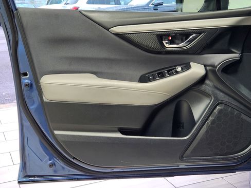 Used 2022 Subaru Outback Premium image 10