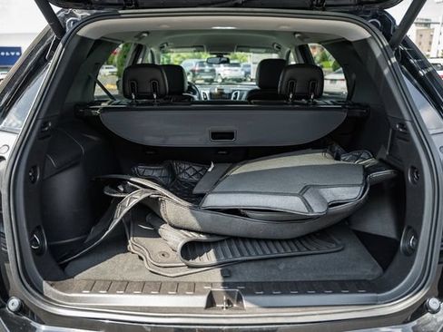 Used 2018 Chevrolet Equinox Premier FWD image 10