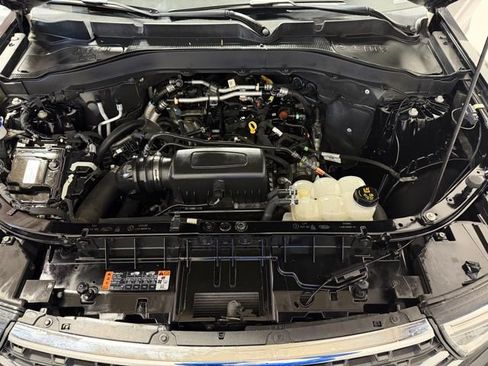 Used 2022 Ford Explorer XLT image 42