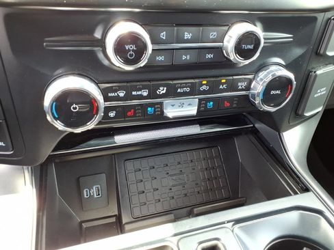 Used 2024 Ford F150 Lariat w/ Equipment Group 502A High AWD/4WD image 26