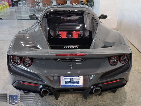 Used 2022 Ferrari F8 Tributo RWD image 14
