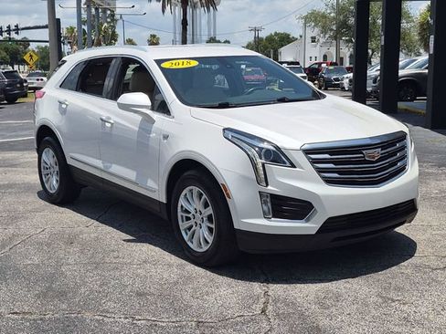 Used 2018 Cadillac XT5 FWD w/ LPO, Wheel Lock Package image 3