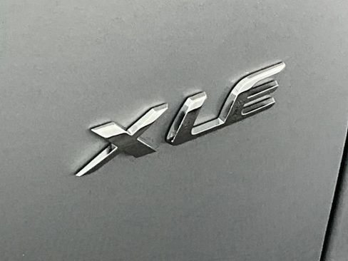 Used 2024 Toyota Corolla Cross XLE w/ Convenience Package image 24