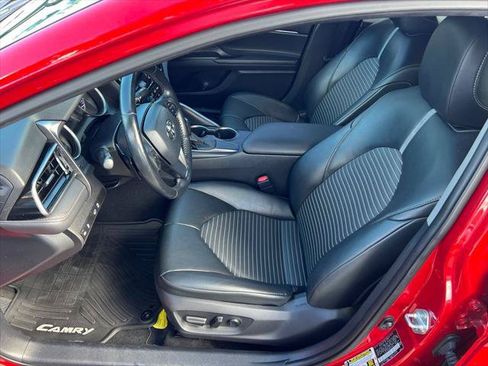 Certified 2021 Toyota Camry SE FWD image 13