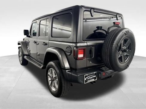 Used 2020 Jeep Wrangler Unlimited Sahara AWD/4WD image 7
