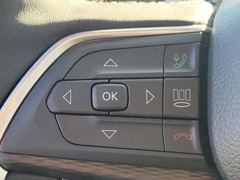 New 2025 Jeep Grand Cherokee L Altitude image 22