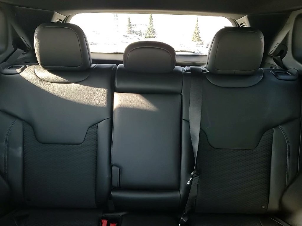 New 2026 Jeep Compass Latitude AWD/4WD image 31
