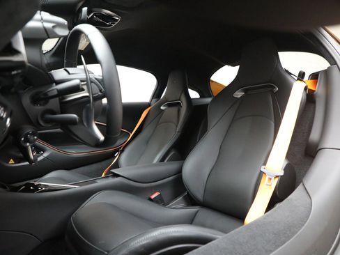 New 2026 McLaren Artura RWD image 19