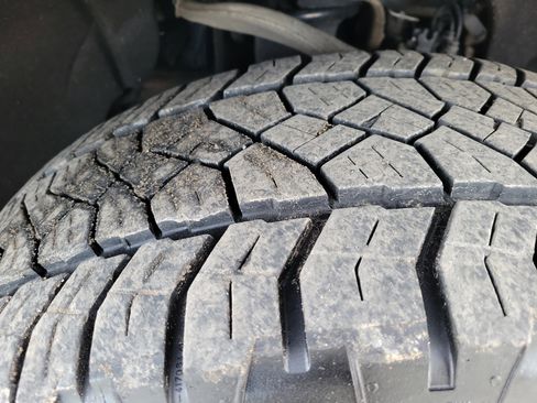 Used 2019 GMC Sierra 1500 SLT w/ SLT Premium Plus Package image 13