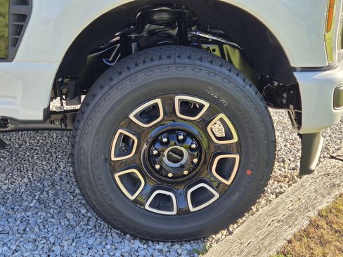 New 2026 Ford F250 Platinum image 11