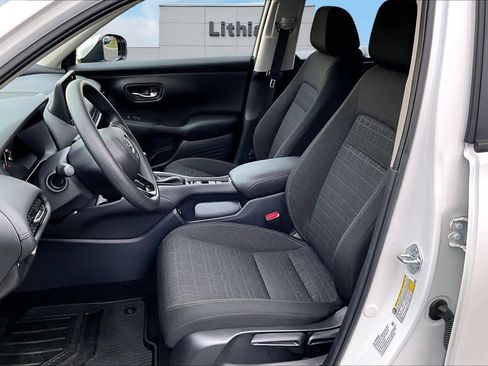 Used 2025 Honda HR-V LX image 11