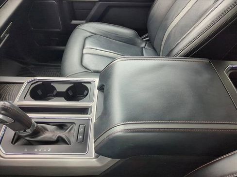 Used 2018 Ford F150 Platinum w/ Equipment Group 701A Luxury image 15