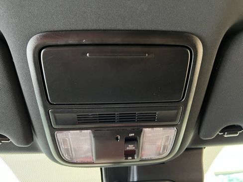 Used 2022 Honda Pilot Sport image 22