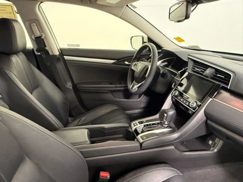 Used 2018 Honda Civic Touring image 47