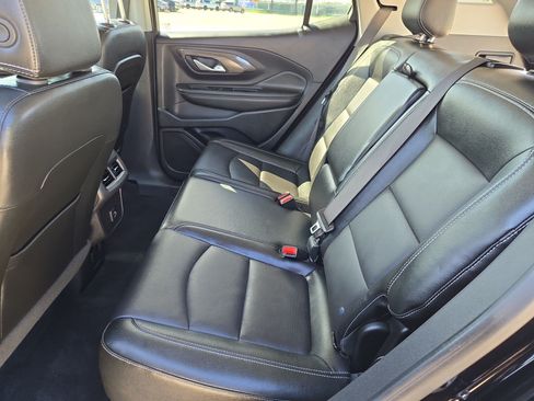 Used 2024 GMC Terrain SLT FWD image 27