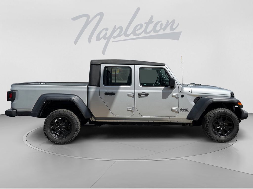 Used 2022 Jeep Gladiator Sport AWD/4WD image 7