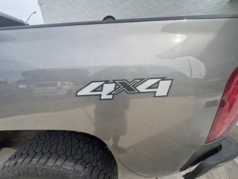 Used 2013 Chevrolet Silverado 2500 LT AWD/4WD image 20
