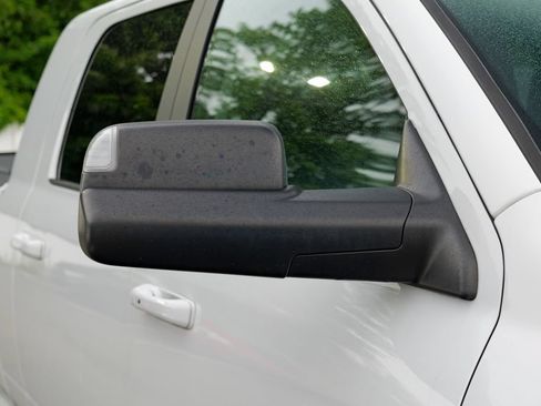 Used 2018 RAM 2500 Laramie w/ Sport Appearance Group AWD/4WD image 10