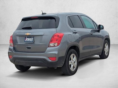 Used 2020 Chevrolet Trax LS w/ Tint and Cruise Package FWD image 5